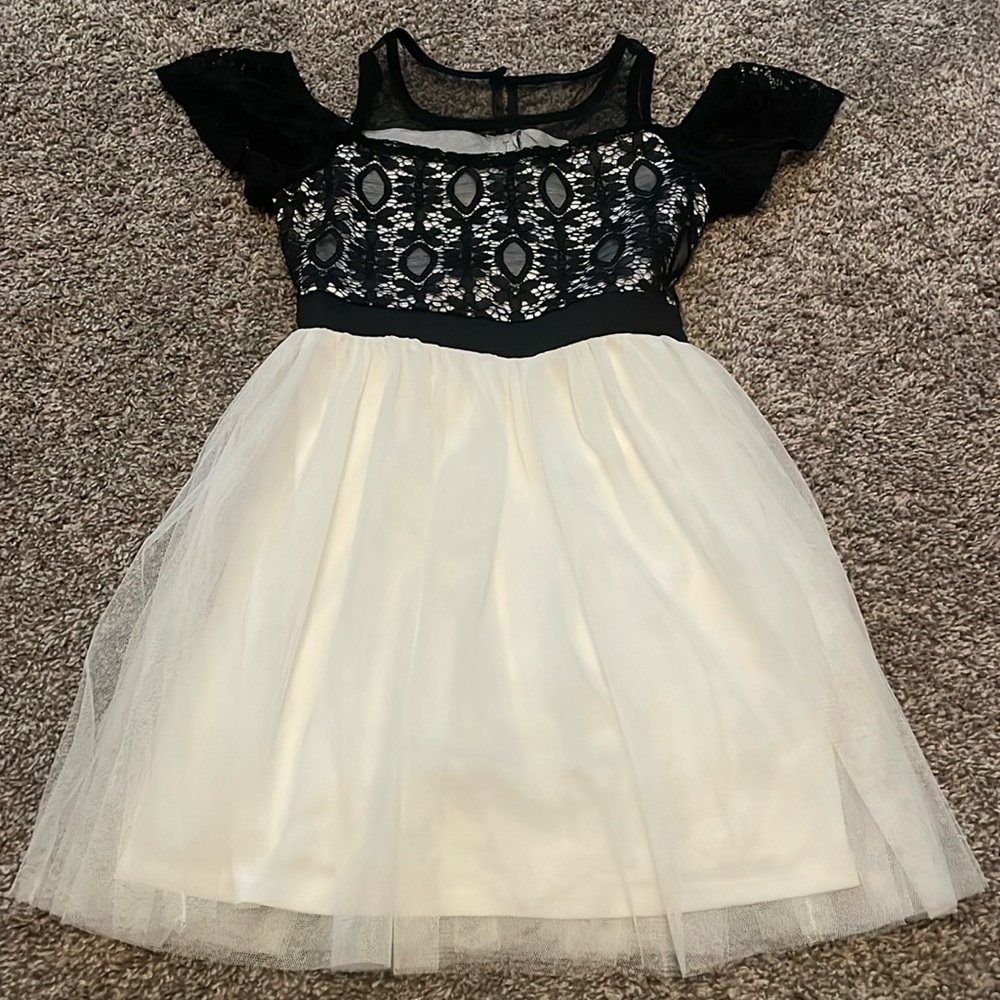 My Michelle Girls Formal dress. Girls size 10.
